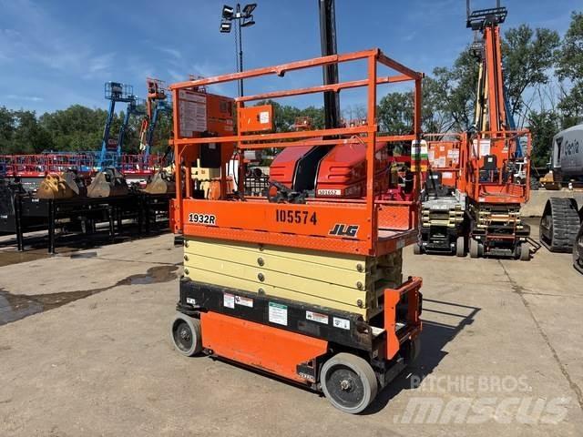 JLG 1932R Makazaste platforme