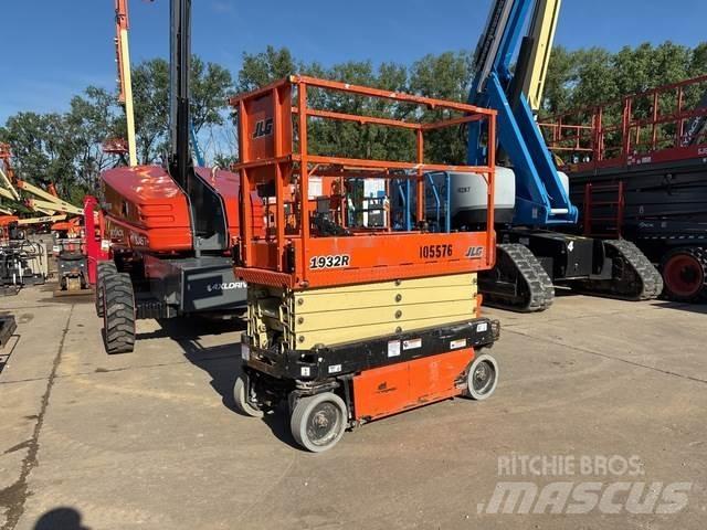 JLG 1932R Makazaste platforme