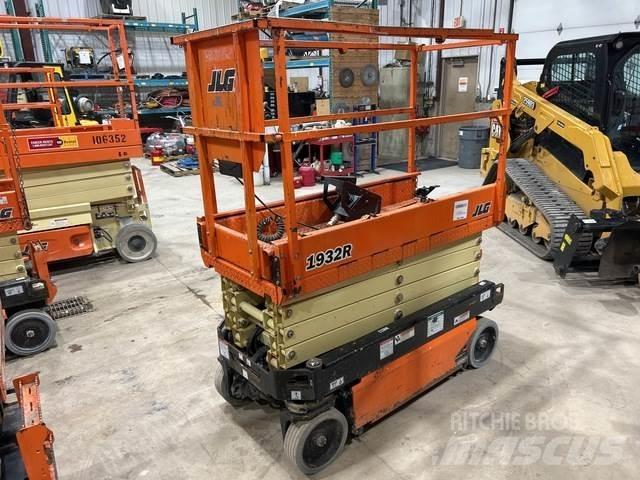 JLG 1932R Makazaste platforme