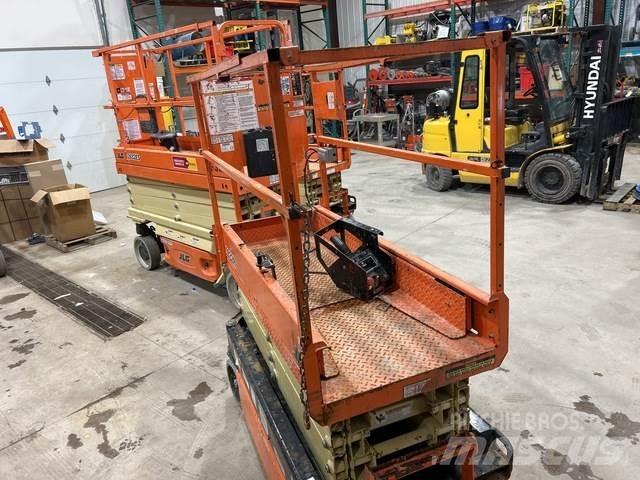 JLG 1932R Makazaste platforme