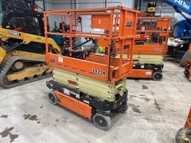 JLG 1932R Makazaste platforme