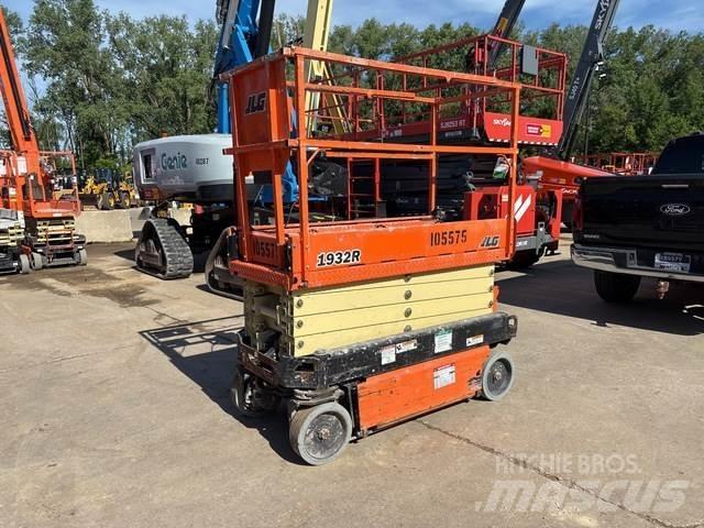 JLG 1932R Makazaste platforme