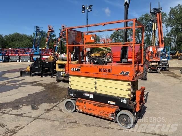 JLG 1932R Makazaste platforme