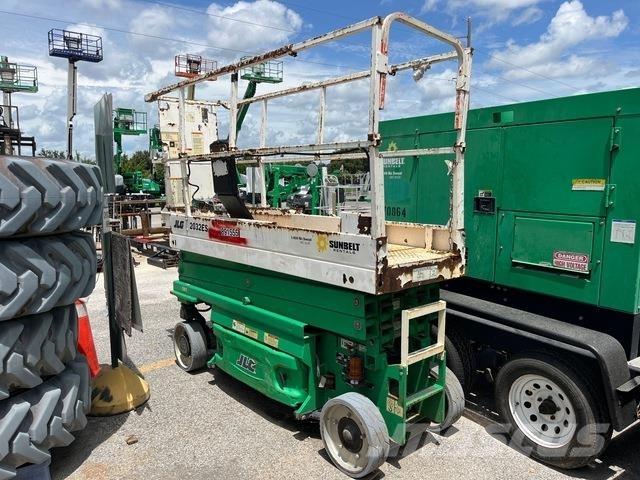 JLG 2032ES Makazaste platforme