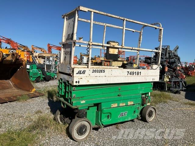 JLG 2032ES Makazaste platforme