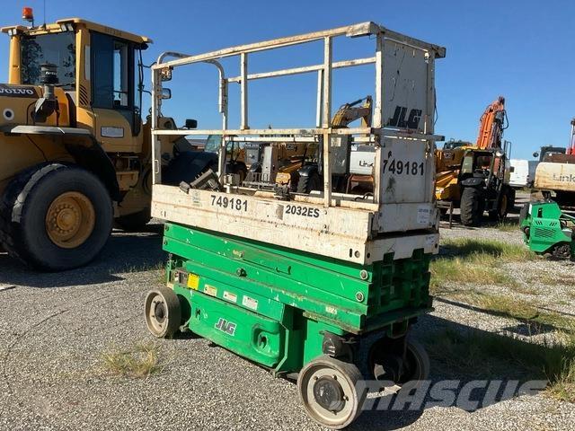 JLG 2032ES Makazaste platforme