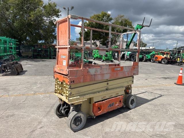 JLG 2032ES Makazaste platforme