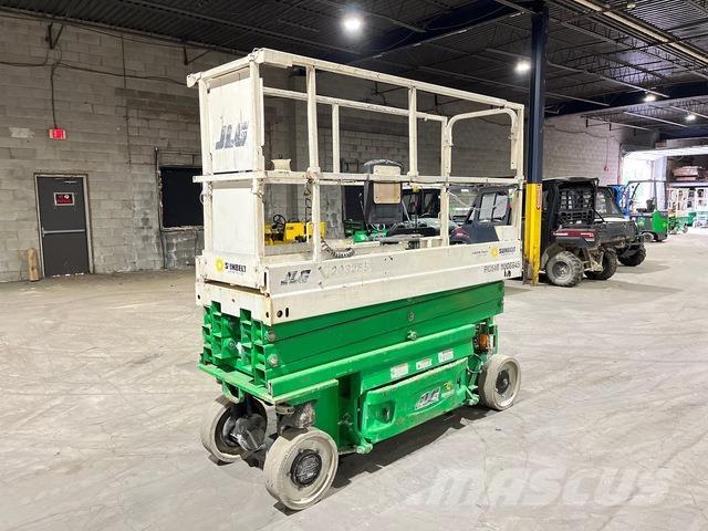 JLG 2032ES Makazaste platforme