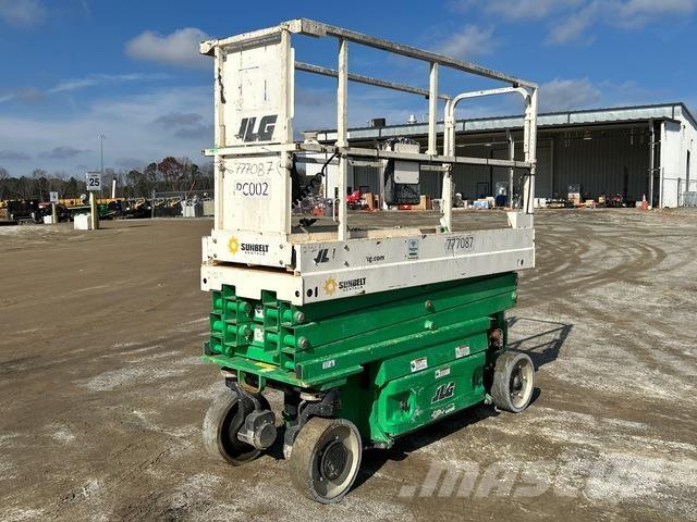JLG 2032ES Makazaste platforme