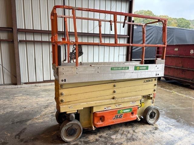 JLG 2630ES Makazaste platforme