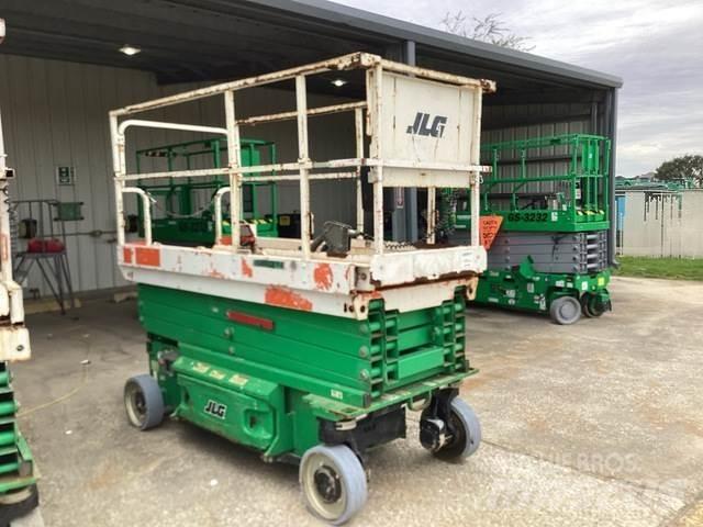 JLG 3246ES Makazaste platforme