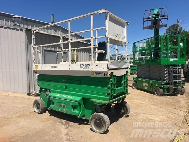 JLG 3246ES Makazaste platforme