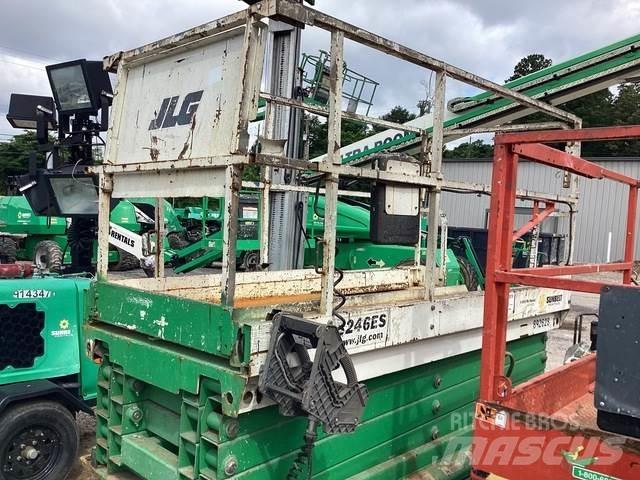 JLG 3246ES Makazaste platforme