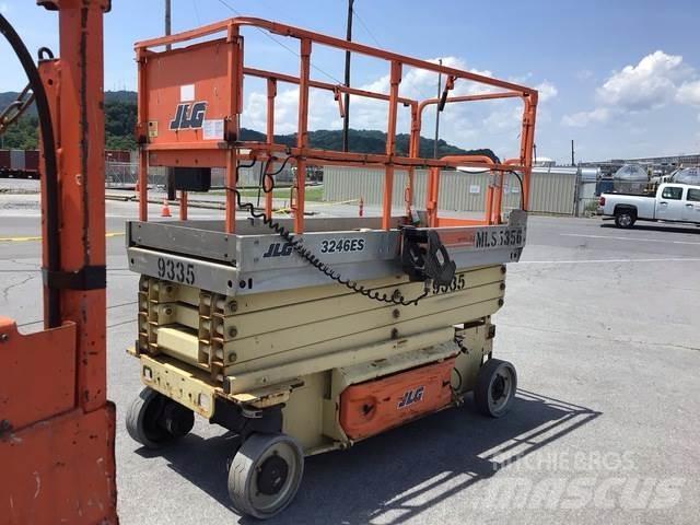 JLG 3246ES Makazaste platforme