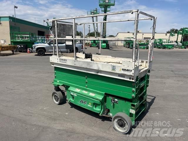 JLG 3246ES Makazaste platforme