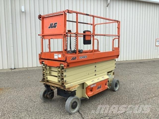 JLG 3246ES Makazaste platforme