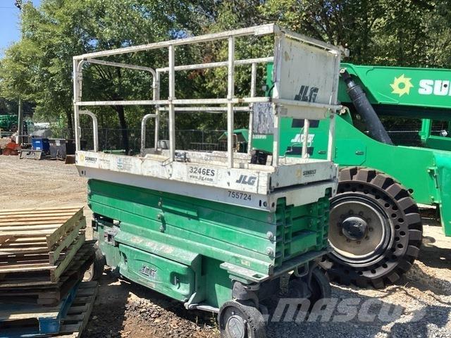 JLG 3246ES Makazaste platforme