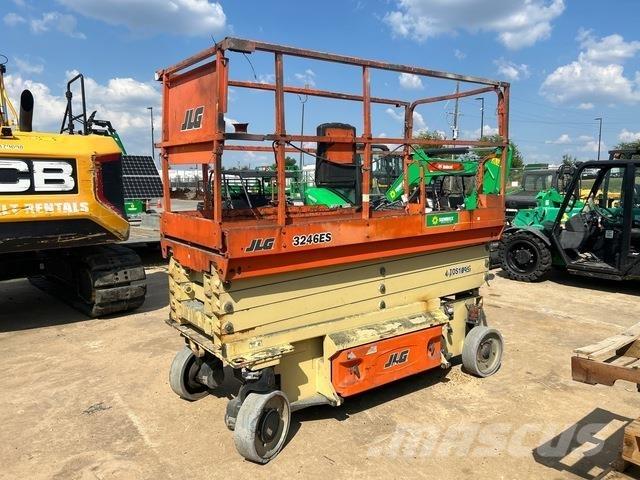 JLG 3246ES Makazaste platforme