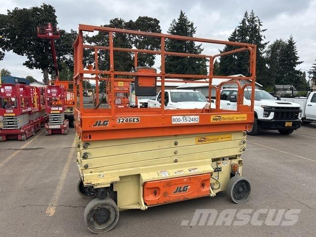JLG 3246ES Makazaste platforme