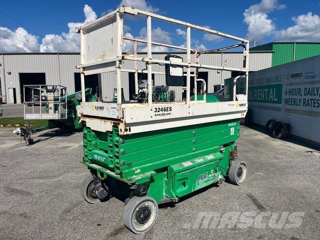 JLG 3246ES Makazaste platforme