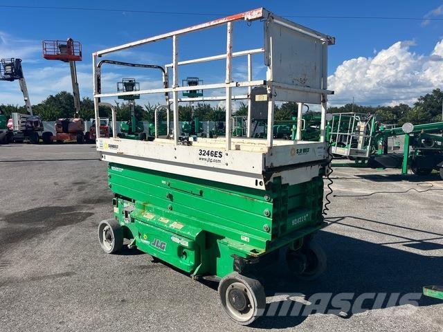 JLG 3246ES Makazaste platforme
