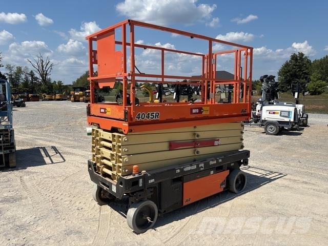 JLG 4045R Makazaste platforme