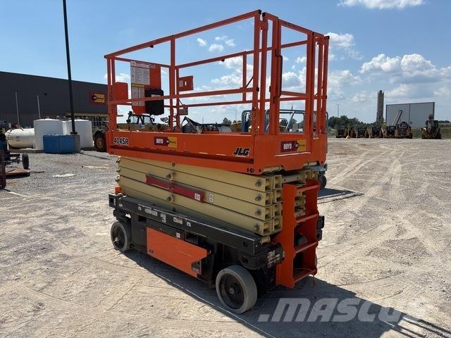 JLG 4045R Makazaste platforme