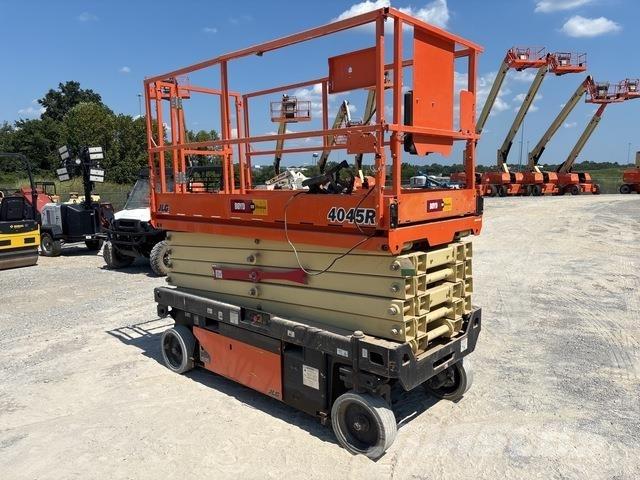 JLG 4045R Makazaste platforme