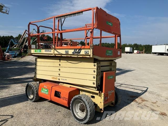 JLG 4069LE Makazaste platforme