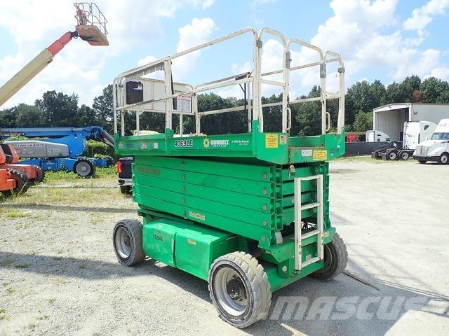 JLG 4069LE Makazaste platforme