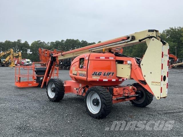 JLG 600AJ Zglobne podizne platforme