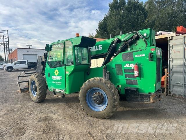 JLG 8042 Teleskopski viljuškari