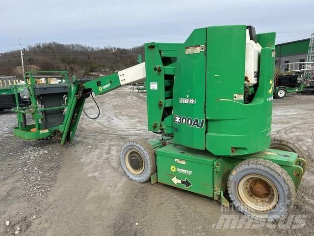 JLG E300AJ Zglobne podizne platforme