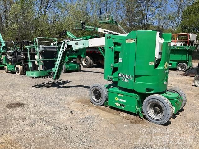 JLG E300AJ Zglobne podizne platforme