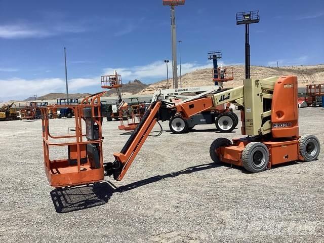 JLG E300AJP Zglobne podizne platforme