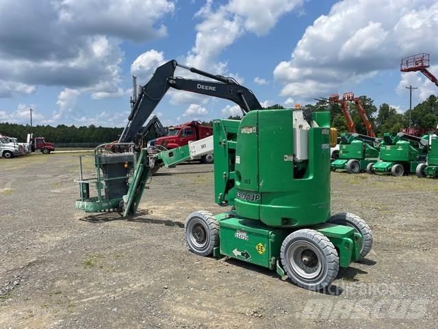 JLG E300AJP Zglobne podizne platforme