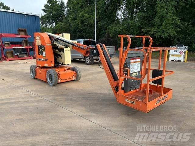 JLG E300AJP Zglobne podizne platforme