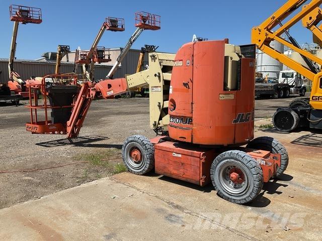 JLG E300AJP Zglobne podizne platforme