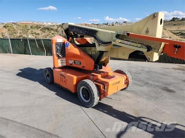 JLG E400AJP Zglobne podizne platforme