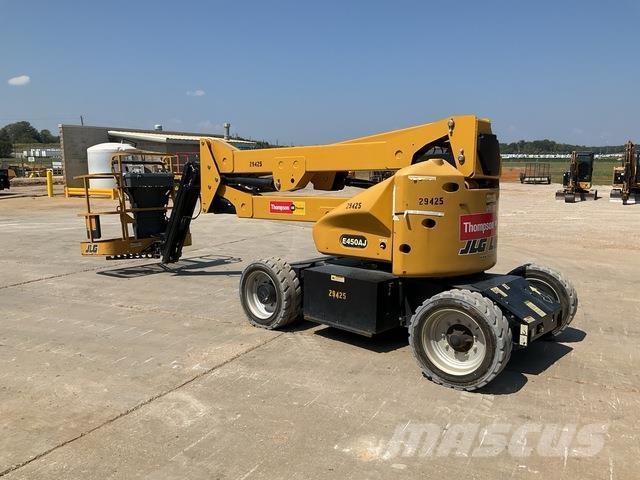 JLG E450AJ Zglobne podizne platforme