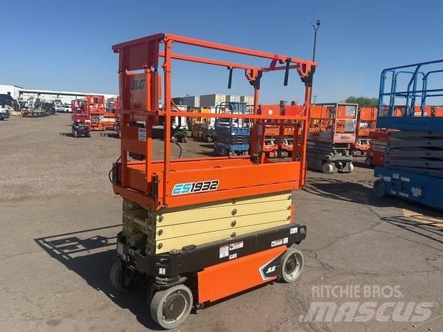 JLG ES1932 Makazaste platforme