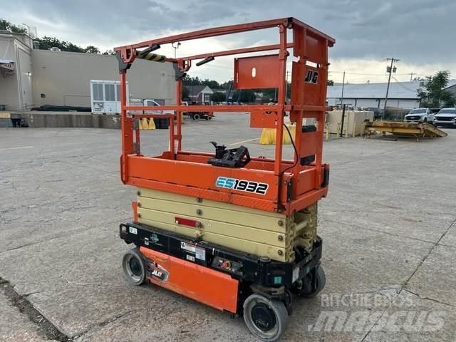 JLG ES1932-LC Makazaste platforme