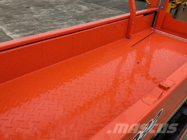 JLG R1932 Makazaste platforme