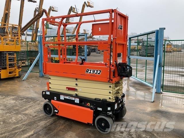 JLG R1932 Makazaste platforme