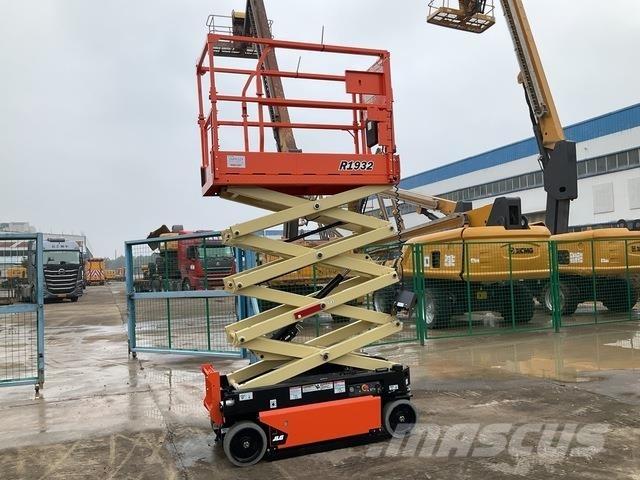 JLG R1932 Makazaste platforme