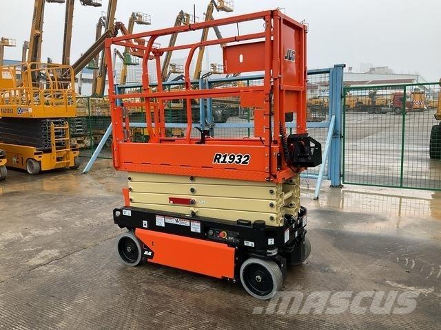 JLG R1932 Makazaste platforme