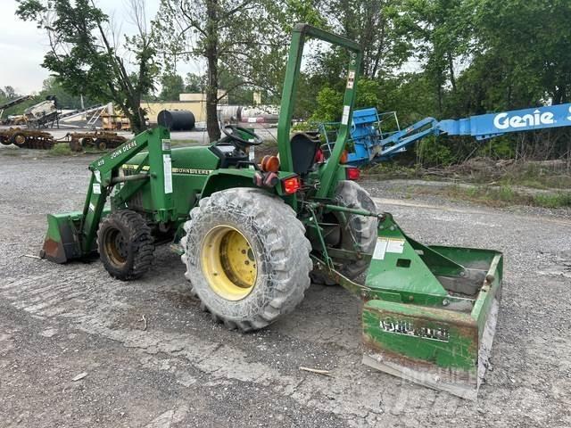 John Deere  Manji traktori