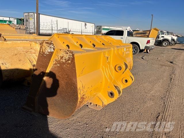 John Deere  Kašike / Korpe