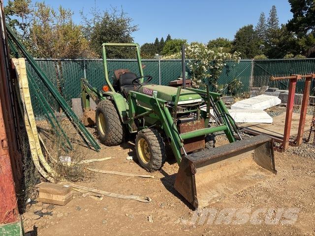 John Deere 790 Manji traktori