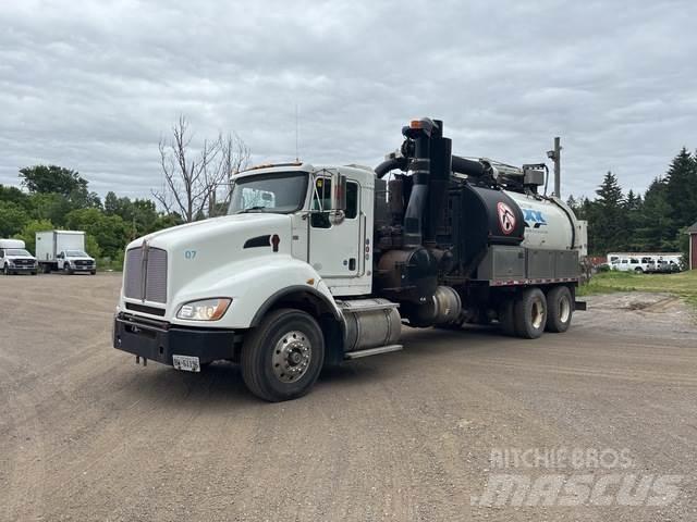 Kenworth T440 Bageri guseničari